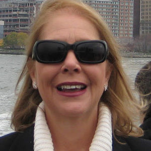 Meet your Posher, Lynn